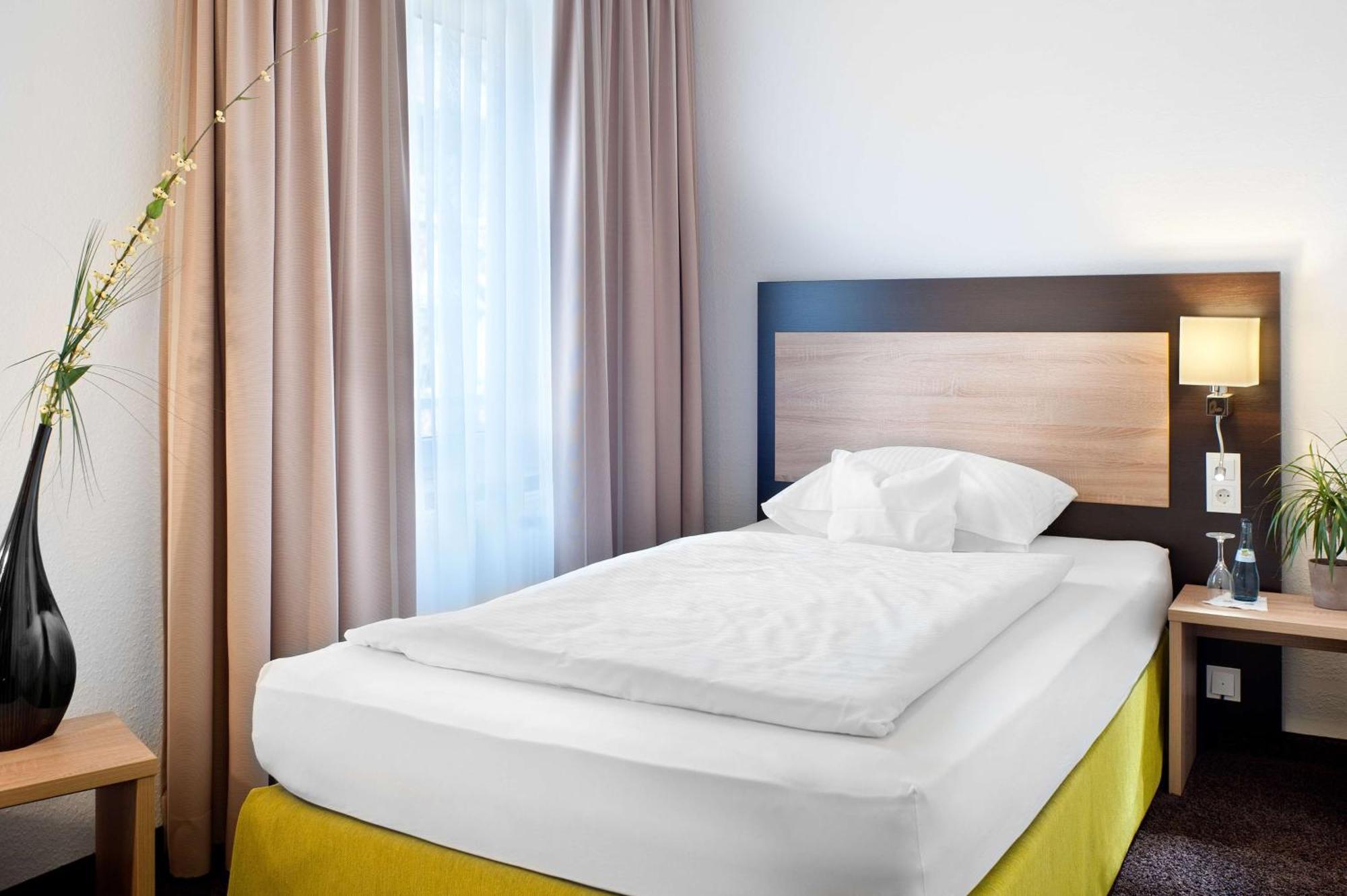 Best Western Hotel Favorit Ludwigsburg Exteriör bild