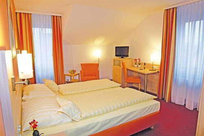 Best Western Hotel Favorit Ludwigsburg Exteriör bild